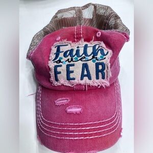 Stylish baseball cap.